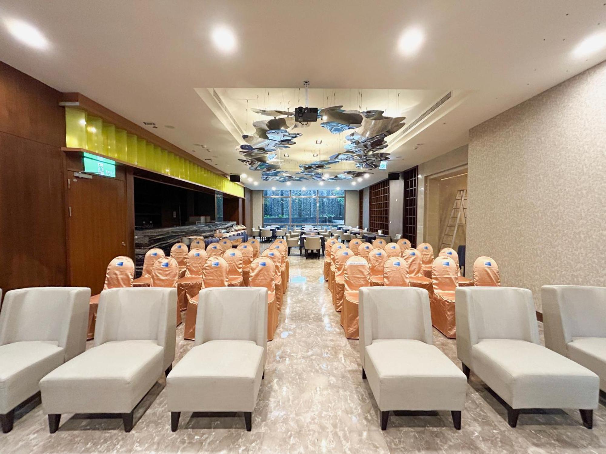 Hiyeshotel勤天商旅-花蓮館 Хуалиен Сити Екстериор снимка