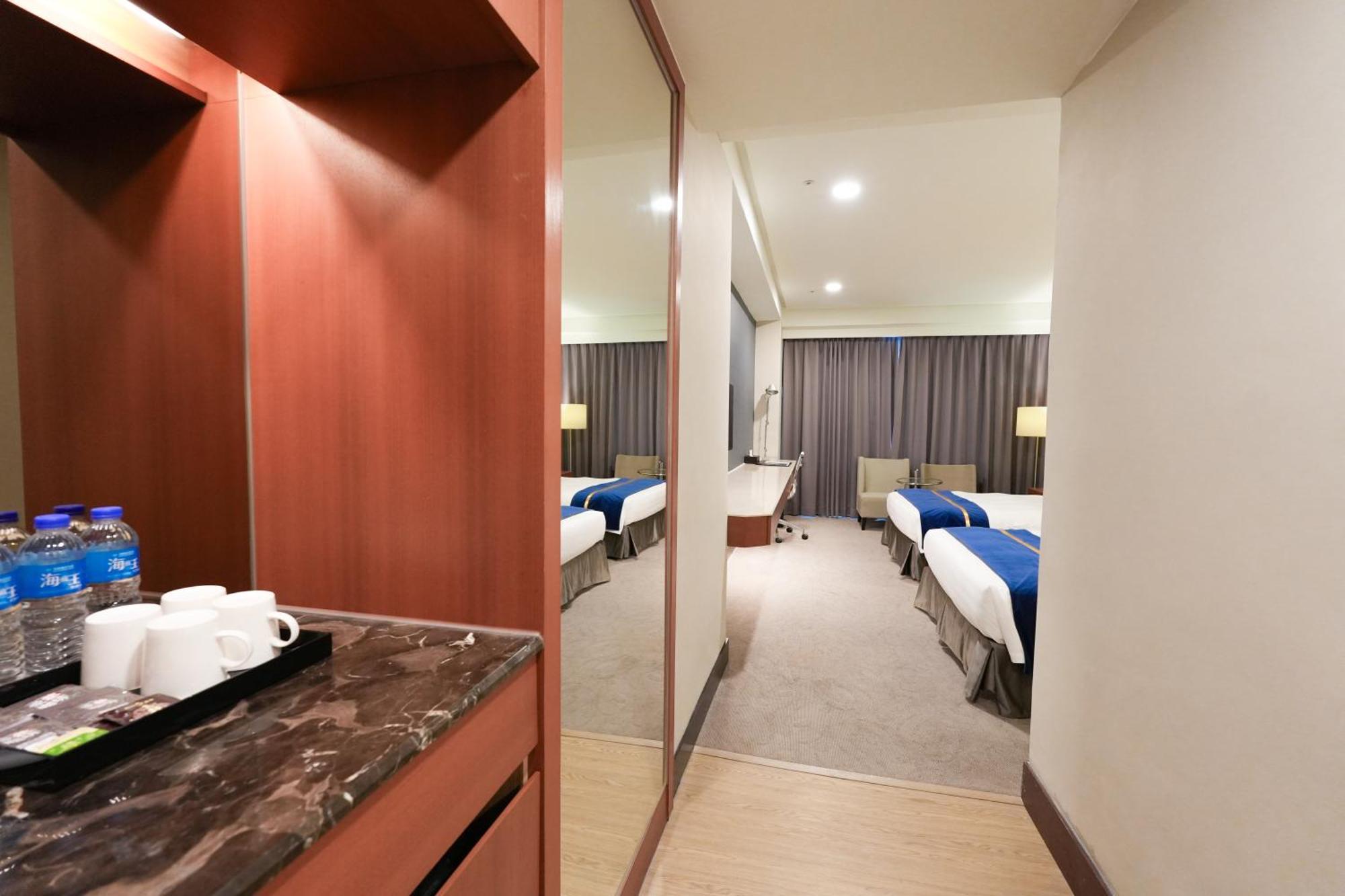 Hiyeshotel勤天商旅-花蓮館 Хуалиен Сити Екстериор снимка