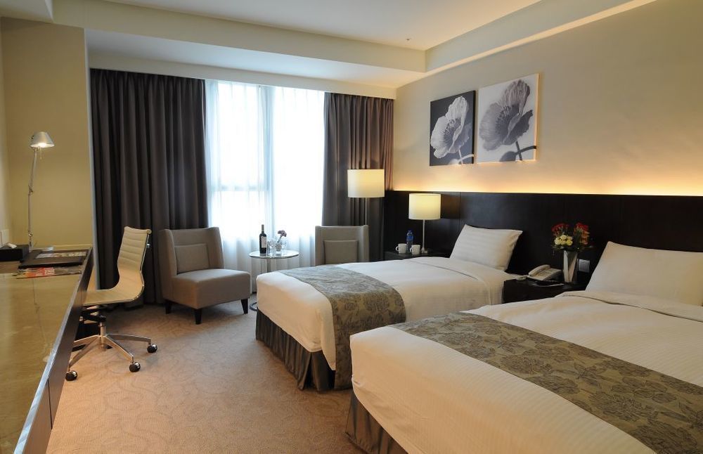 Hiyeshotel勤天商旅-花蓮館 Хуалиен Сити Екстериор снимка