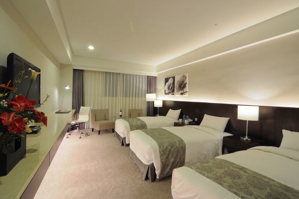 Hiyeshotel勤天商旅-花蓮館 Хуалиен Сити Екстериор снимка