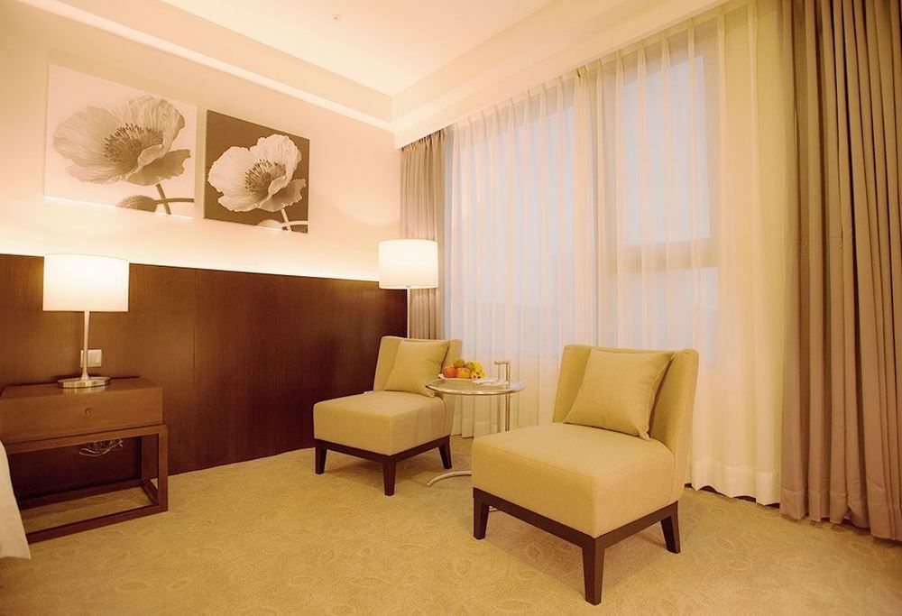 Hiyeshotel勤天商旅-花蓮館 Хуалиен Сити Екстериор снимка